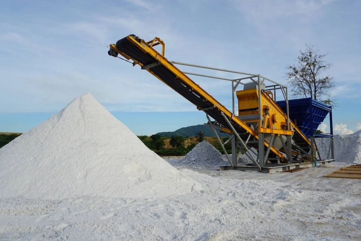 Azərbaycan gips və anhidrit istehsalını 14 % artırıb