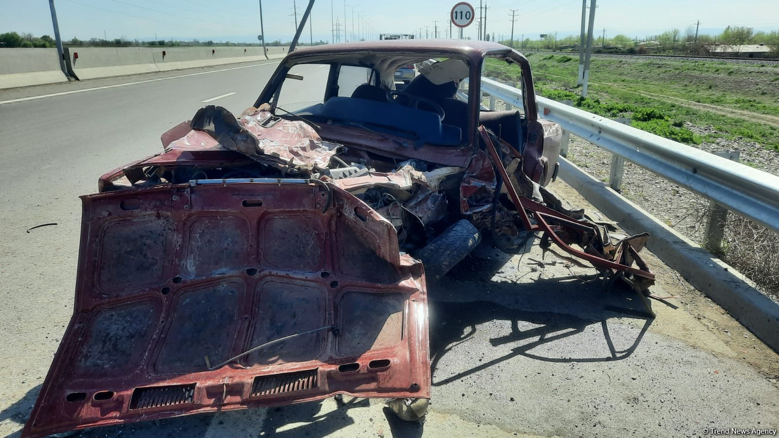 Bakı-Qazax yolunda “KaMaz” avtomobillə toqquşub, iki nəfər ölüb