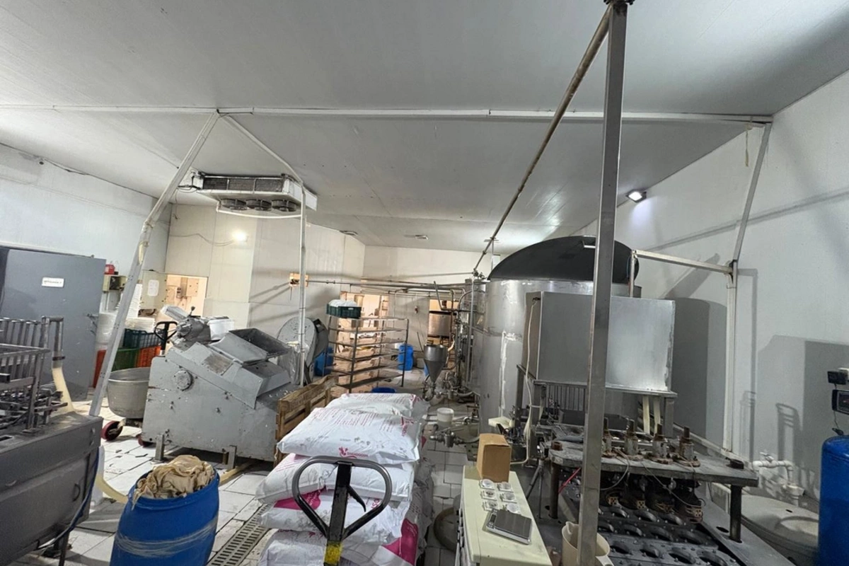 Bakıda süd məhsullarının emalı müəssisəsində istehlaka yararsız məhsullar aşkarlandı