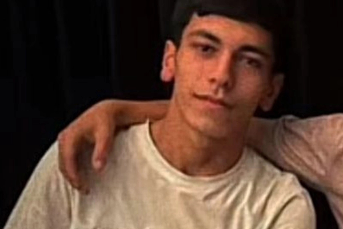 Binadan yıxılaraq ölən İlqarın FOTOSU