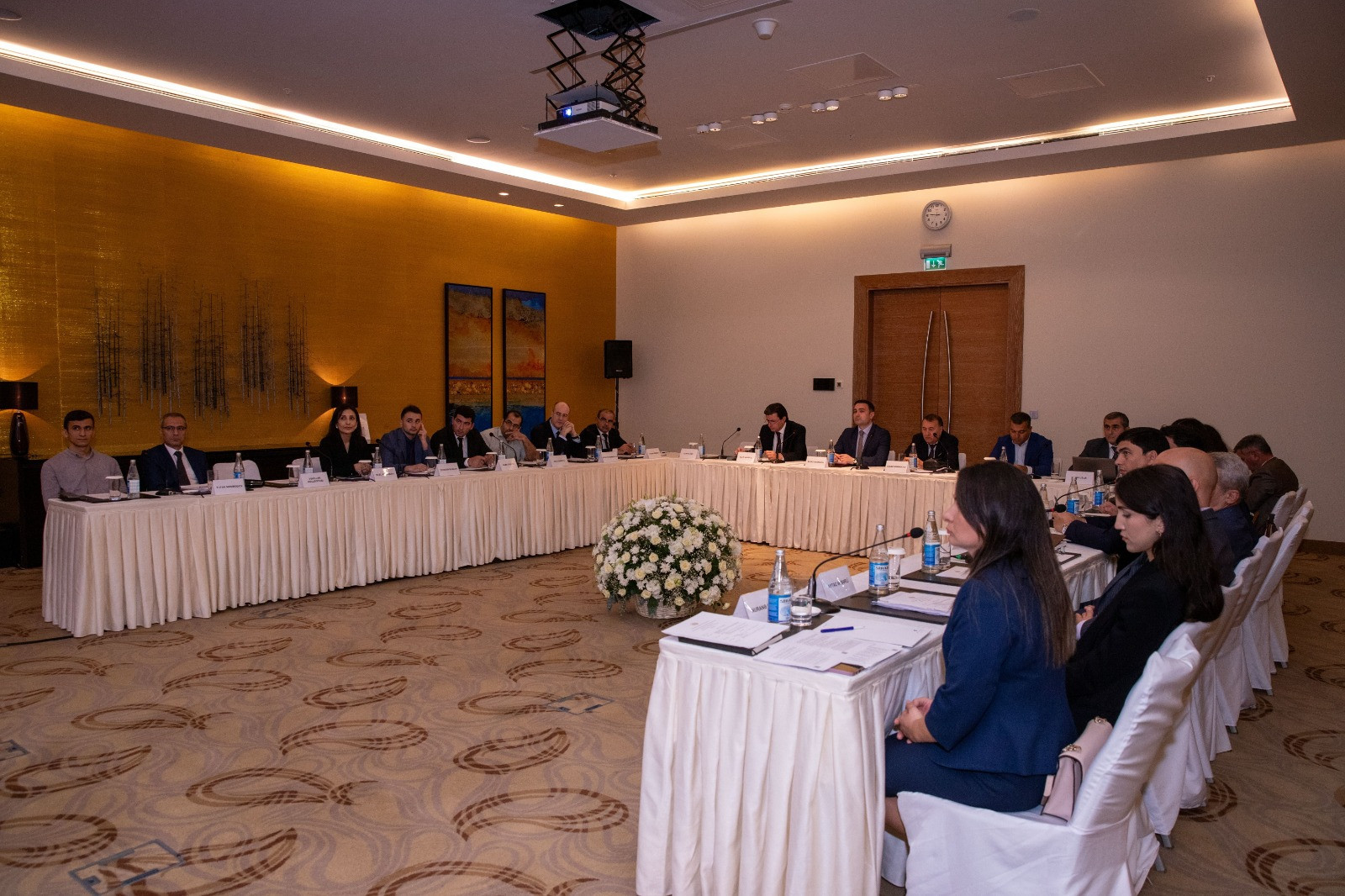 “Daşınmaz əmlak dövriyyəsinin stabilliyi” mövzusunda seminar keçirilib