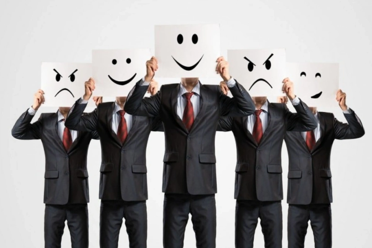 Forpostun beş adaxlısı - FOTO - TƏHLİL