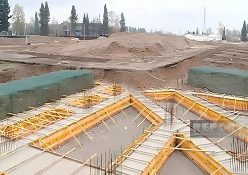Gəncə şəhər stadionunun tikintisi üçün 15 milyonluq müqavilə imzalanıb