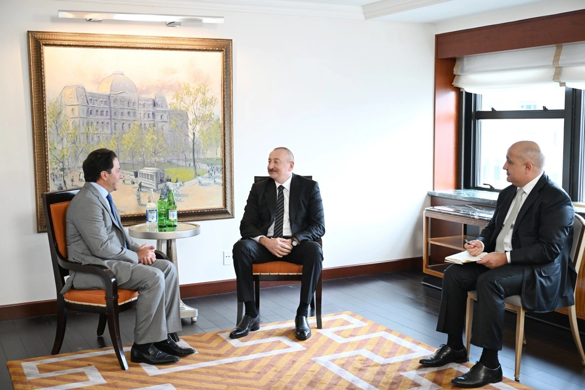 İlham Əliyev "Ares Management"in həmtəsisçisi və baş icraçı direktoru ilə görüşüb