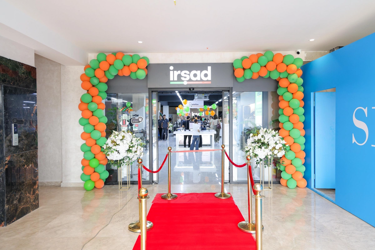 "İrşad" "Sea Breeze" də mağaza açdı