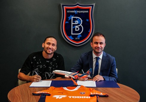 Portuqaliyalı futbolçu "Fənərbağça"dan ayrılıb