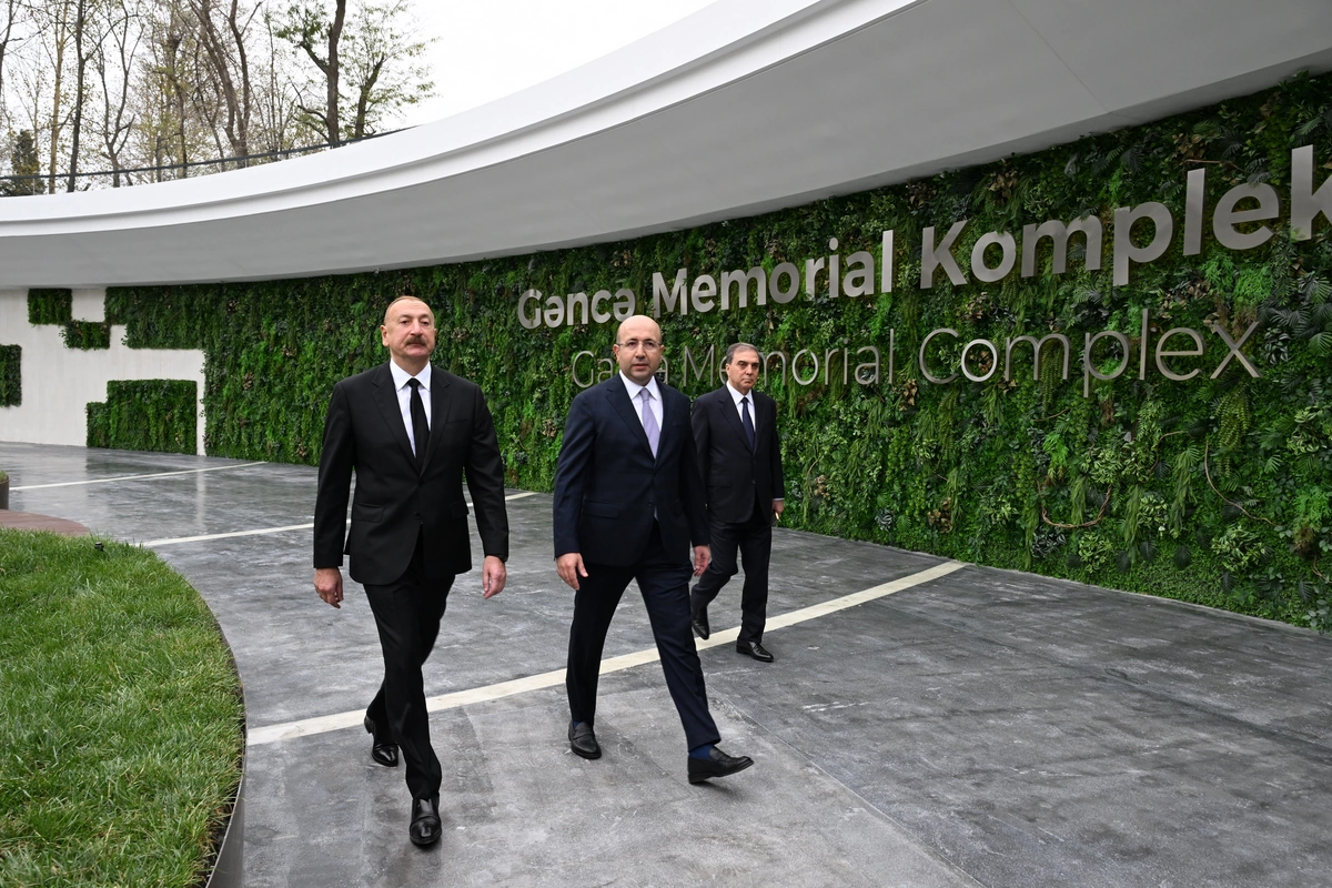 Prezident Gəncə Memorial Kompleksinin açılışında iştirak edib