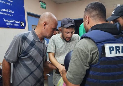 Qəzzaya zərbələr nəticəsində TRT telekanalının əməkdaşları xəsarət alıb