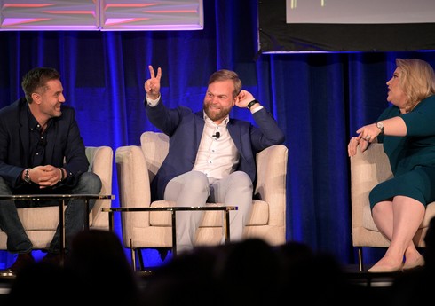 “Rumble” videohostinqinin yaradıcısı Durovun həbsindən sonra Avropadan qaçıb